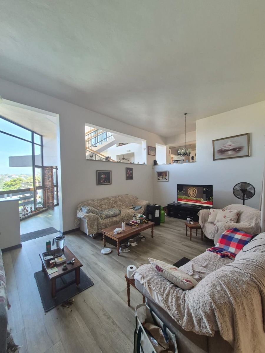 5 Bedroom Property for Sale in Blue Bend Eastern Cape